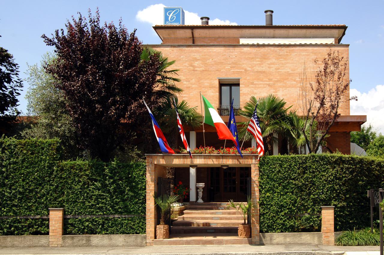 Cavour 3*